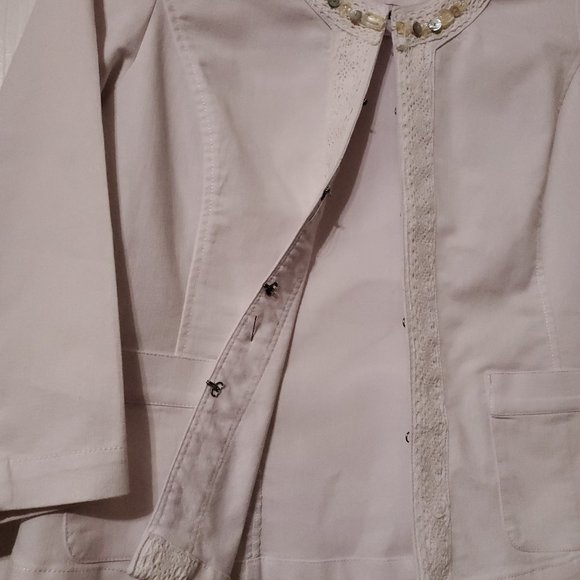 White Jacket - Picture 2 of 3